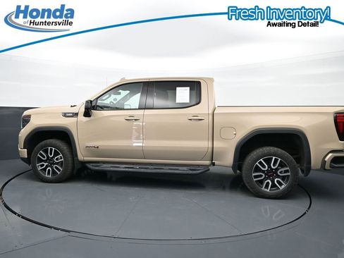 Used 2023 GMC Sierra 1500 AT4 w/ AT4 Preferred Package AWD/4WD image 6