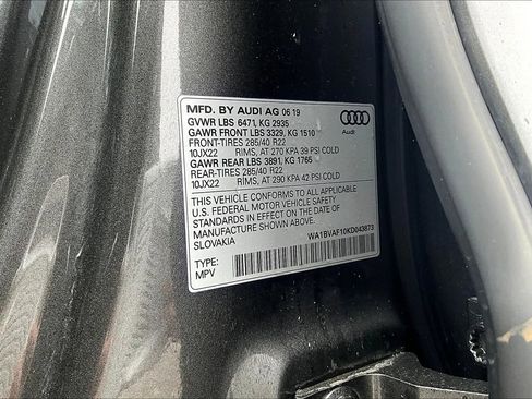 Used 2019 Audi Q8 Premium Plus w/ Premium Plus AWD/4WD image 24