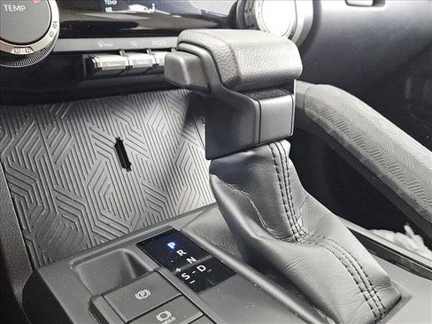 Used 2025 Toyota Tacoma SR5 image 12