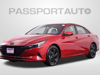 Used 2023 Hyundai Elantra SEL w/ Cargo Package