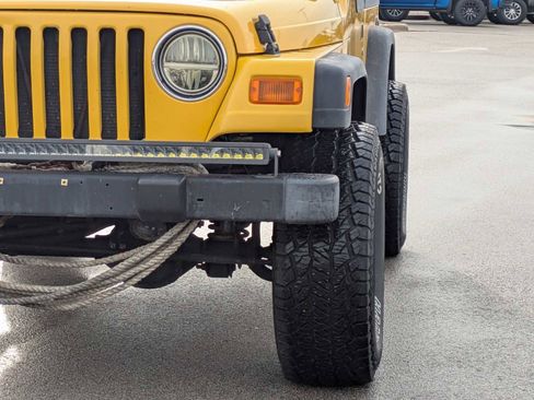 Used 2002 Jeep Wrangler SE image 10