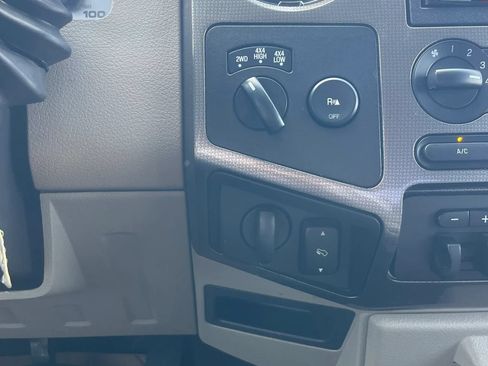 Used 2009 Ford F250 FX4 AWD/4WD image 28
