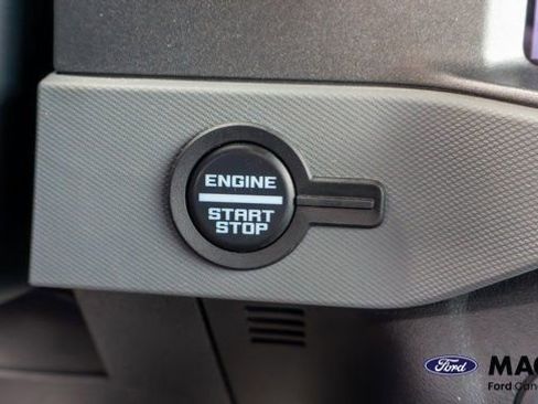 Used 2024 Ford Bronco Black Diamond image 19