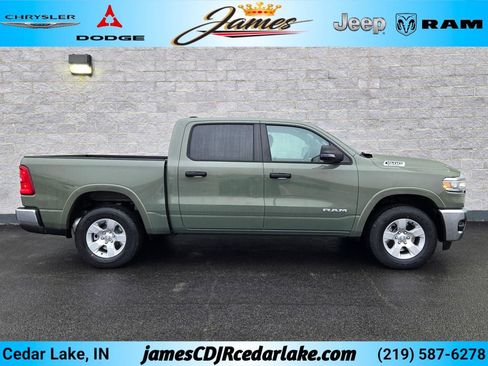 New 2026 RAM 1500 Big Horn AWD/4WD image 6