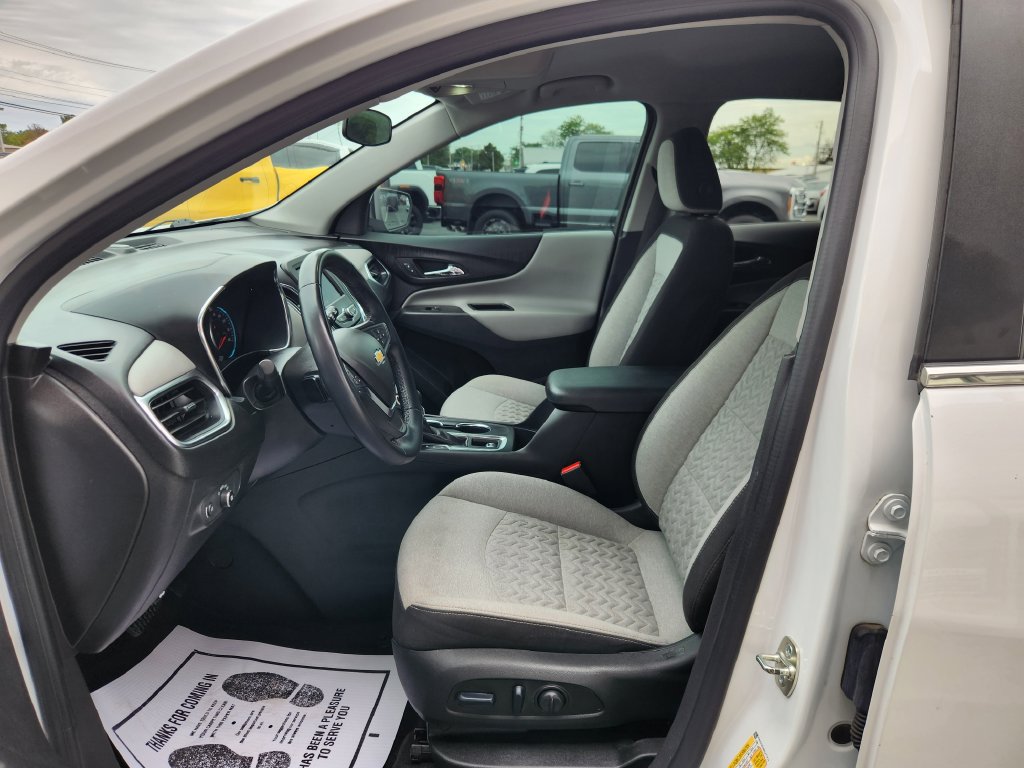 Used 2024 Chevrolet Equinox LT AWD/4WD image 24