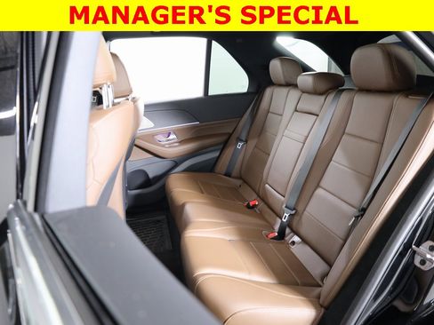 Used 2025 Mercedes-Benz GLE 450e 4MATIC image 38