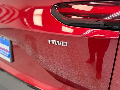 New 2025 Chevrolet Blazer EV LT w/ Super Cruise Package image 6