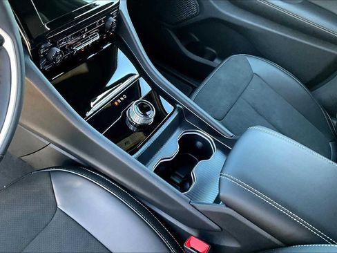 New 2025 Jeep Grand Cherokee Altitude AWD/4WD image 7