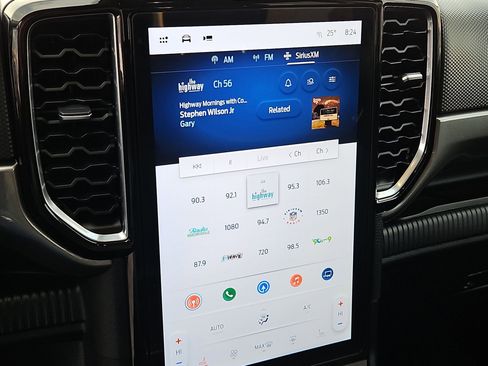 Used 2024 Ford Ranger XLT w/ Equipment Group 301A Mid image 25