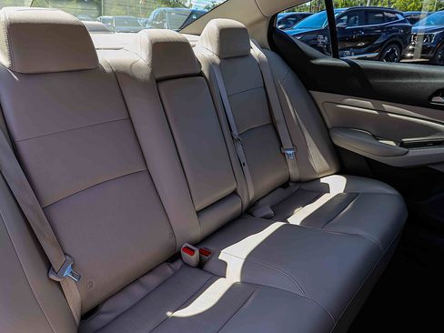 Used 2019 Nissan Altima 2.5 SL FWD image 24