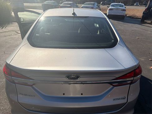 Used 2018 Ford Fusion S image 28