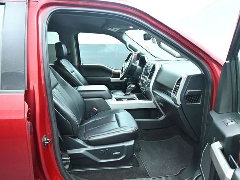 Used 2019 Ford F150 Lariat image 10