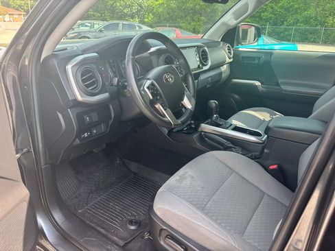 Used 2023 Toyota Tacoma SR5 RWD image 8