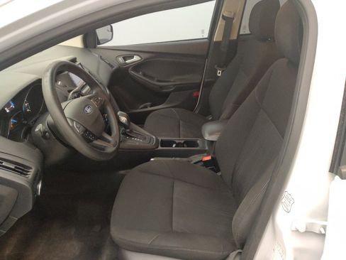 Used 2017 Ford Focus SE image 17