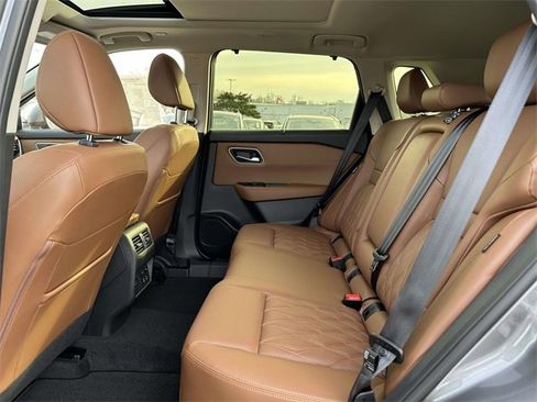 New 2026 Nissan Rogue Platinum image 13