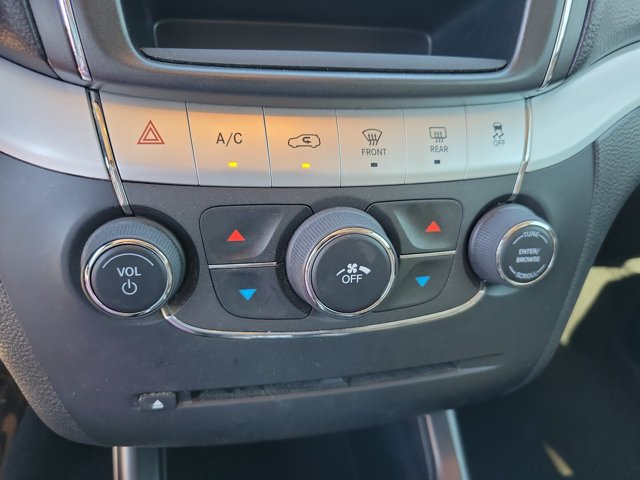 Used 2018 Dodge Journey SE w/ Comfort/Convenience Group AWD/4WD image 16