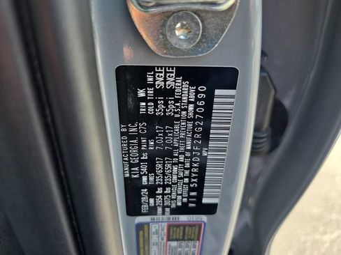 Certified 2024 Kia Sorento SX Prestige w/ Sage Leather Package AWD/4WD image 35