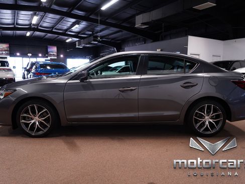 Used 2021 Acura ILX w/ Premium Package FWD image 4