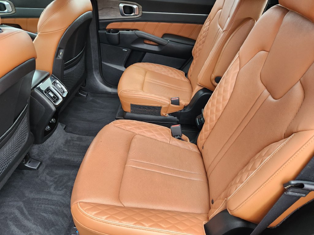 Used 2022 Kia Sorento SX Prestige w/ Rust Color Package AWD/4WD image 20