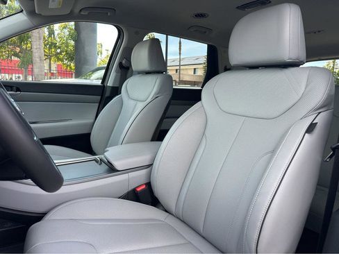 Used 2023 Hyundai Palisade SEL w/ Cargo Package image 7