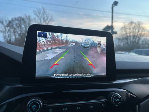 Used 2022 Ford Escape SEL w/ SEL Stealth AWD Package image 17