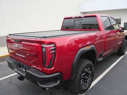 Used 2026 GMC Sierra 2500 AT4X image 4