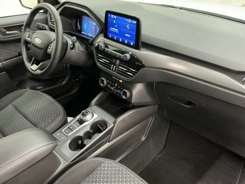 Used 2024 Ford Escape Active image 17