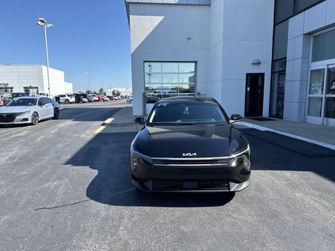 Used 2025 Kia K4 FWD image 7