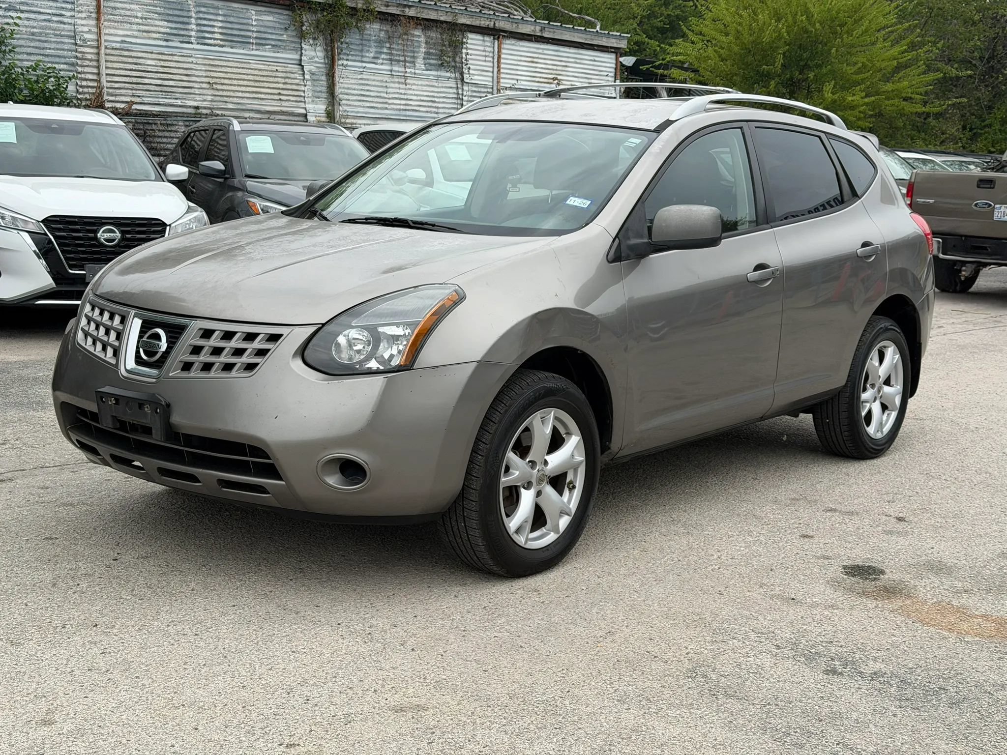 Used 2009 Nissan Rogue SL w/ Premium Pkg FWD image 3