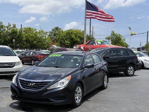 Used 2013 Hyundai Sonata GLS FWD image 1