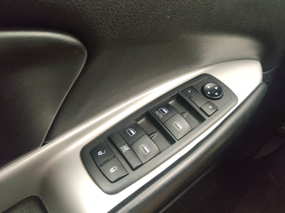 Used 2019 Dodge Journey SE FWD image 27