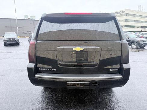 Used 2018 Chevrolet Suburban Premier AWD/4WD image 4