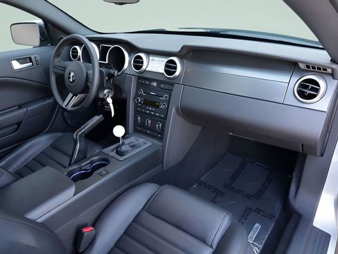 Used 2008 Ford Mustang Shelby GT500 RWD image 25