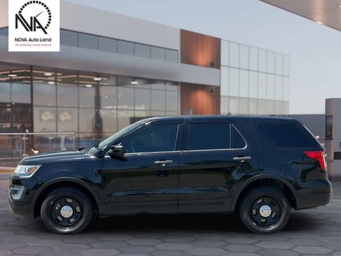 Used 2017 Ford Explorer 4WD Police Interceptor image 5