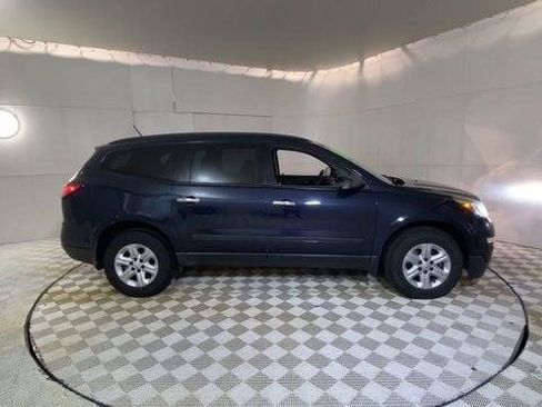 Used 2016 Chevrolet Traverse LS FWD image 5
