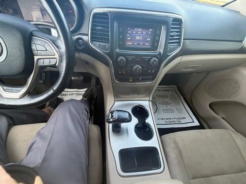 Used 2014 Jeep Grand Cherokee Laredo w/ Quick Order Package 23E AWD/4WD image 25