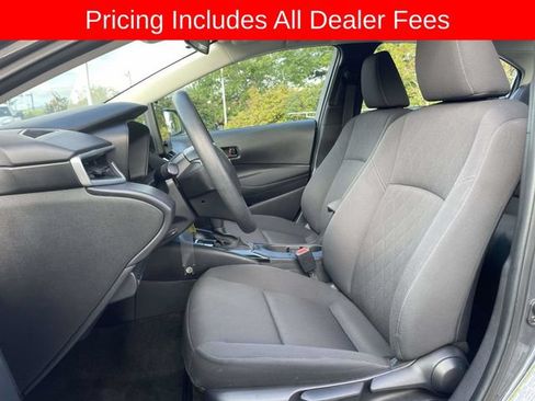 Used 2024 Toyota Corolla LE FWD image 20