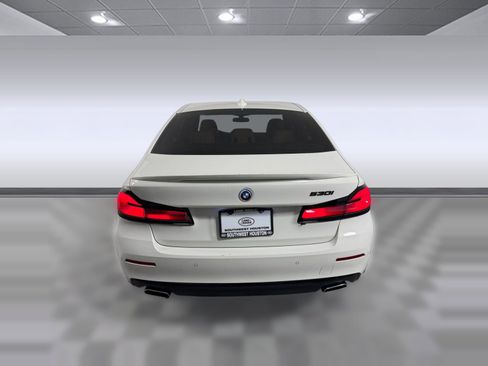 Used 2021 BMW 530i w/ Convenience Package RWD image 10