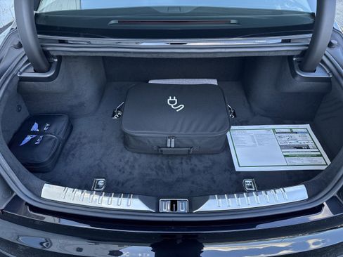 New 2026 Bentley Flying Spur Plug-In Hybrid image 31