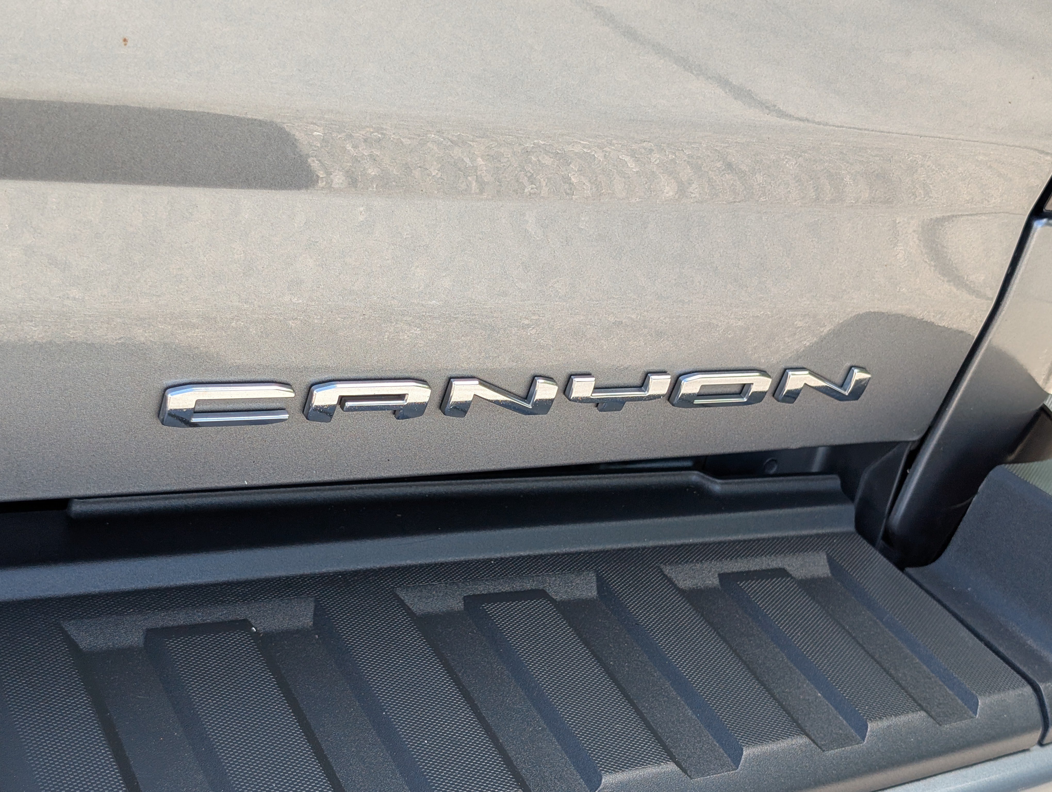 Used 2022 GMC Canyon Denali AWD/4WD image 10