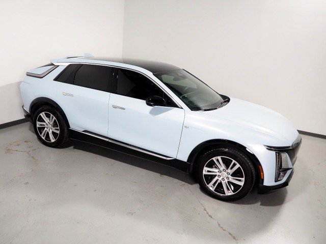 Used 2024 Cadillac Lyriq Tech AWD/4WD image 12