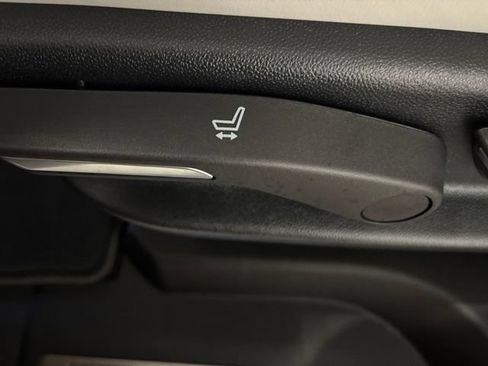 Used 2025 Cadillac Escalade V AWD/4WD image 40
