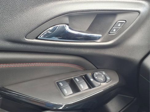 Used 2025 Chevrolet Trax RS w/ Sunroof Package image 30