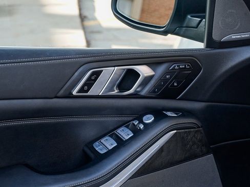 Used 2023 BMW X7 xDrive40i w/ Premium Package image 10