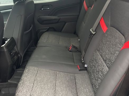 Used 2023 Chevrolet Colorado Z71 w/ Z71 Convenience Package 2 image 15