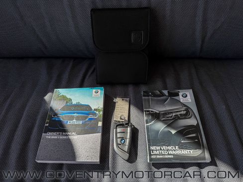 Used 2021 BMW M550i xDrive w/ Shadowloine Package image 17