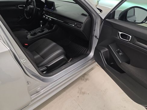 Used 2022 Honda Civic Sport image 6