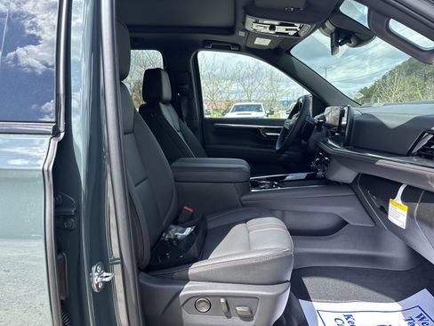 New 2026 Chevrolet Suburban RST w/ Sun And Tow Package image 28