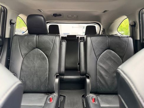 Used 2020 Toyota Highlander Platinum AWD/4WD image 32
