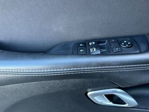 Used 2019 Dodge Challenger SXT w/ Blacktop Package image 11